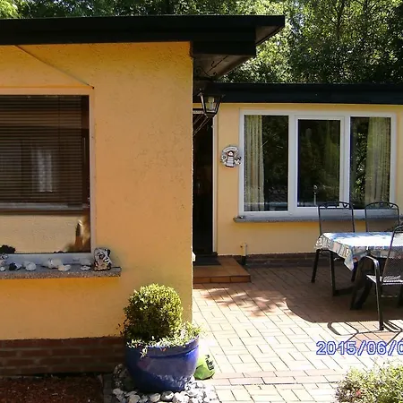 Ferienbungalow Mit Seeblick