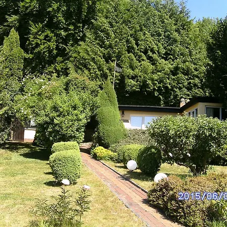 度假居 Ferienbungalow Mit Seeblick 萨斯尼茨